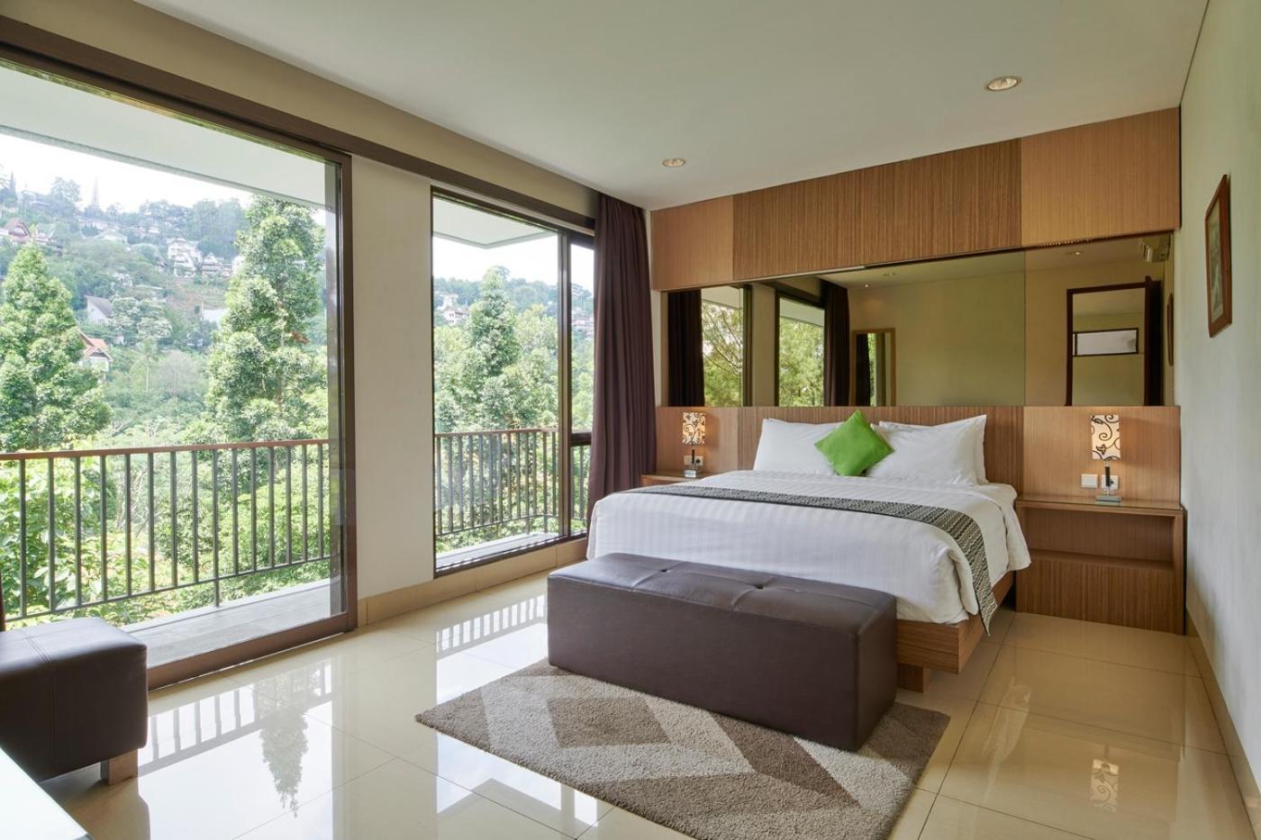 Tulip Hill View Villa 5 Bedrooms With A Private Swimming Pool Bandung Eksteriør billede