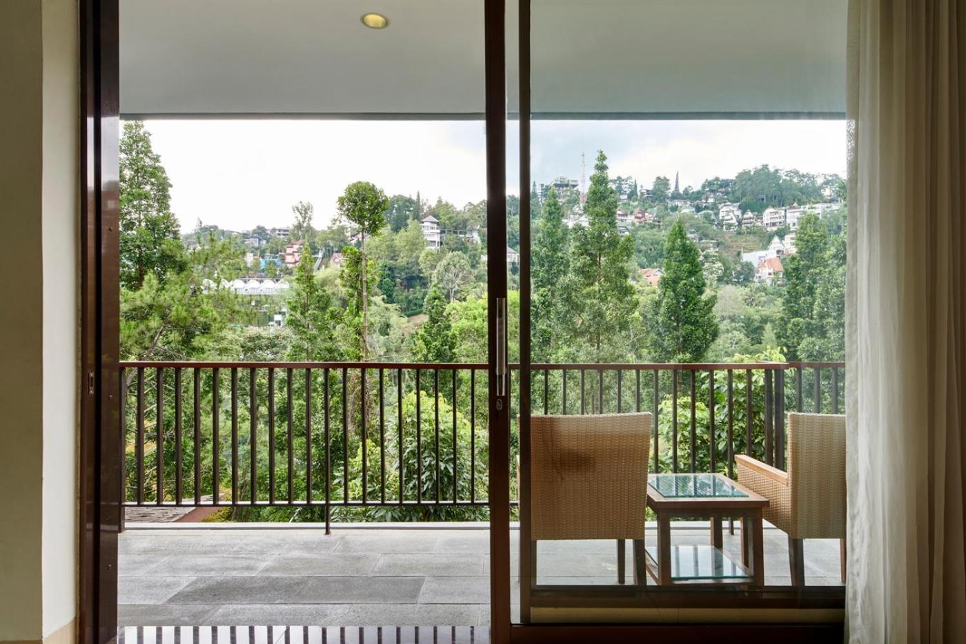 Tulip Hill View Villa 5 Bedrooms With A Private Swimming Pool Bandung Eksteriør billede
